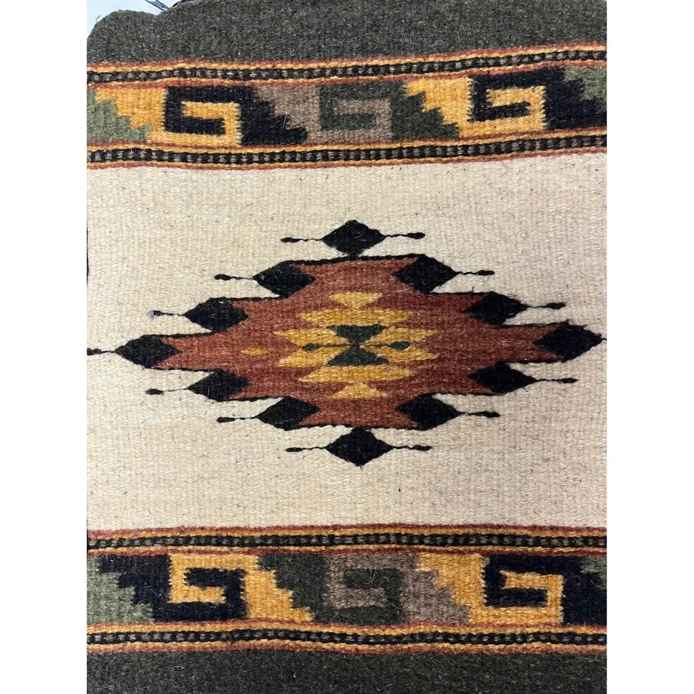 Unbranded hand woven